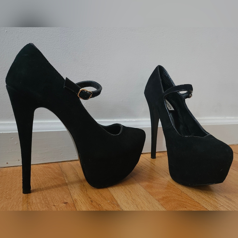 Steve Madden Suede Platform Pump High Heels